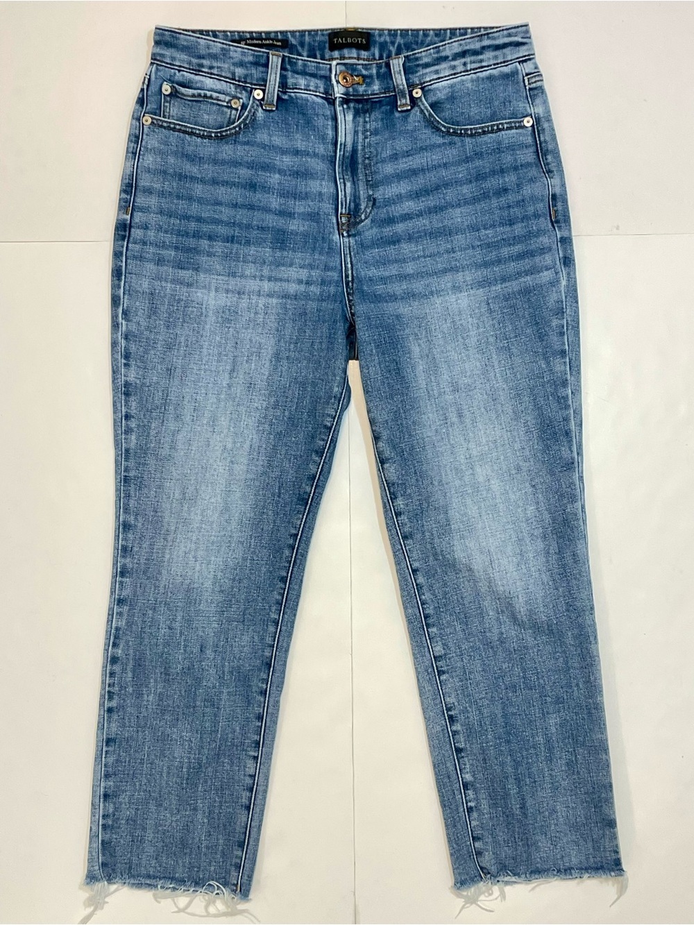Talbots Women’s Modern Ankle Frayed Hem Crop Jean Light Blue Size 8P